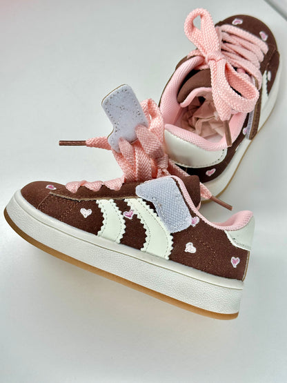 Chaussure à scratch coeur