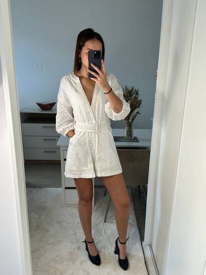 Combi short ceinturée